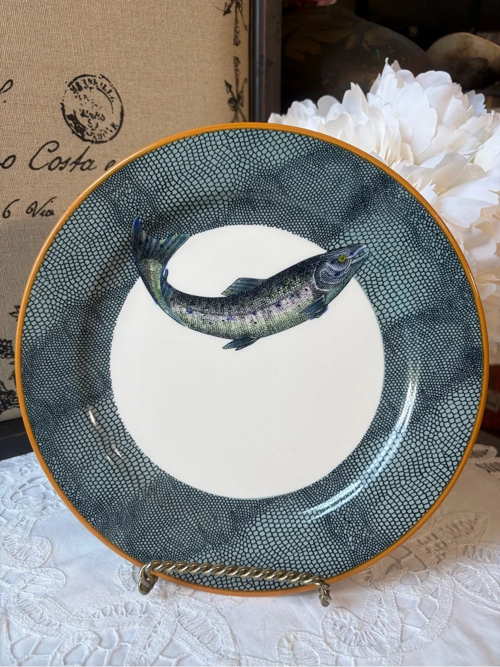 Williams Sonoma Fish plate English Angler French county